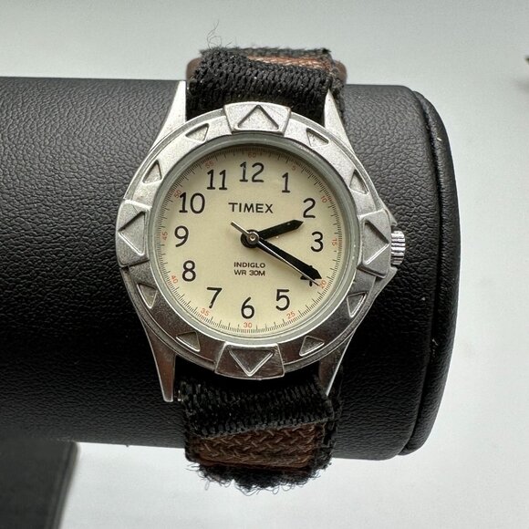 3/$30 Timex Watch Women Silver Beige Dial Nylon Strap Band Water Resistant Works - Picture 2 of 11